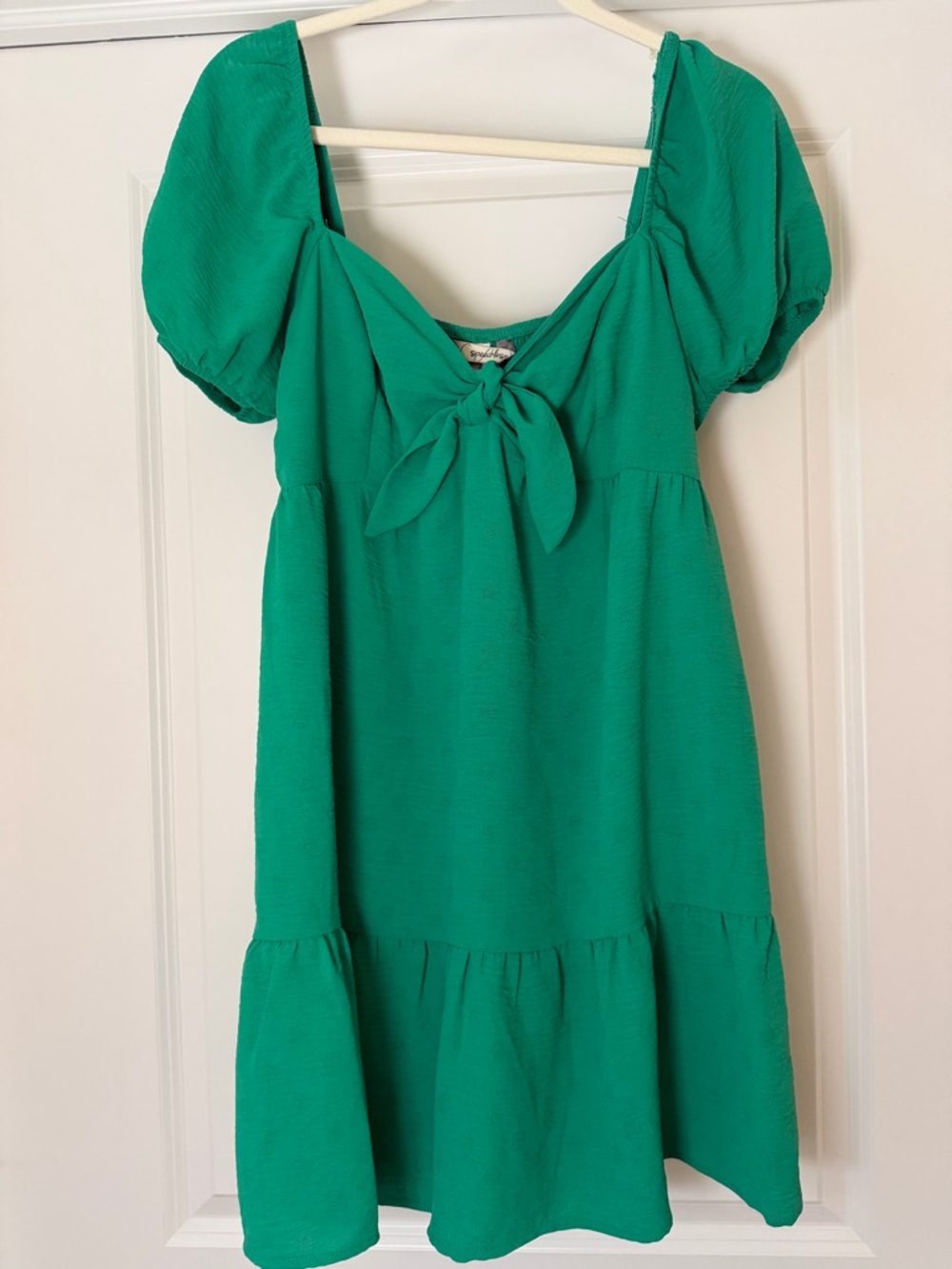 Green Puff-Sleeve Tie-Front Casual Dress